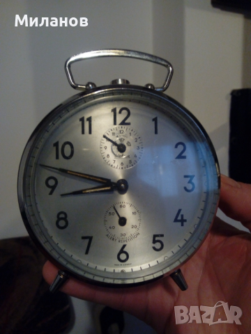 Антикварен механичен немски будилник,настолен часовник