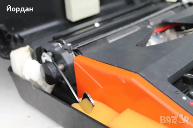 Българска пишеща машина ''Хеброс 1300 ф '', снимка 10 - Колекции - 47957289