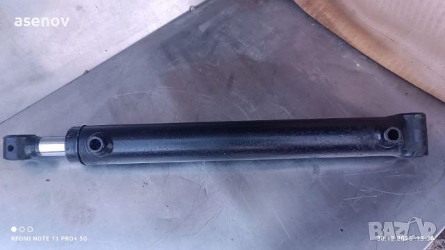 хидравличен цилиндър