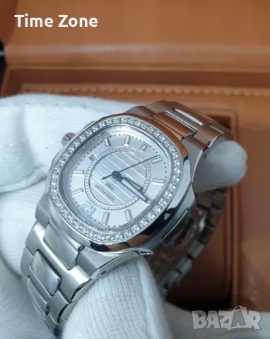 Patek Philippe Nautilus 32mm White Gold Diamond Дамски Различни Варианти, снимка 4 - Дамски - 47991324