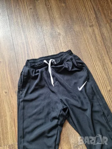 Страхотно мъжко долнище NIKE размер S , снимка 3 - Спортни дрехи, екипи - 48658696