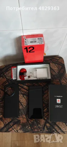 Продавам телефон OnePlus 12. Използван. 12/256GB
