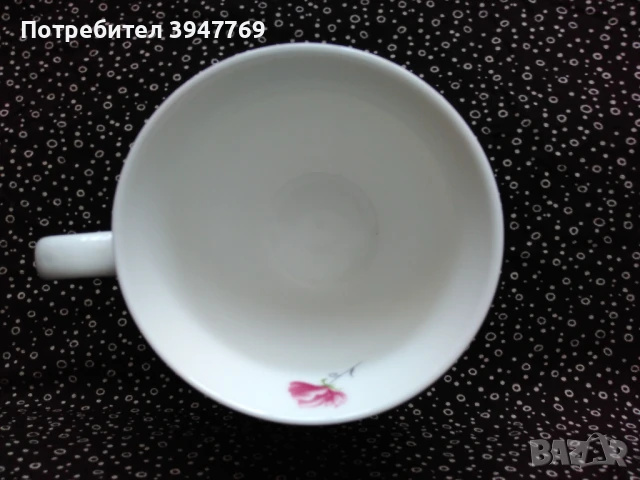 порцеланова чаша на столче, снимка 2 - Чаши - 51386876