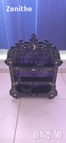 Етажерка за стена
