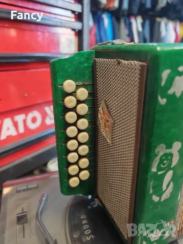 Детски акордеон Теза, снимка 3 - Антикварни и старинни предмети - 47677839