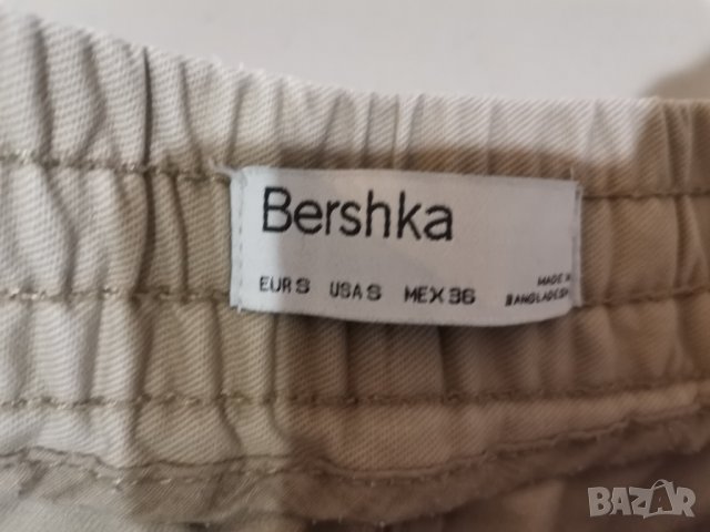 Карго панталон Bershka EUR XS/S  ръст 164см, снимка 5 - Спортни дрехи, екипи - 44392648