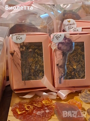 Подаръчни ръчно изработени сапуни – подаръчен комплект, снимка 4 - Декорация за дома - 53850037