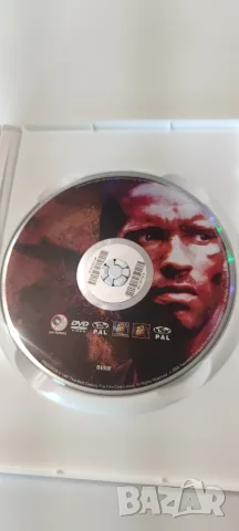 DVD-Хищникът-Бг Субтитри , снимка 2 - DVD филми - 56067306