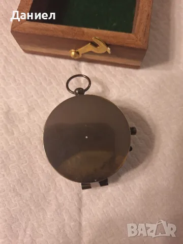 Компас от бронз с ретро дизайн в дървена кутия , снимка 5 - Подаръци за жени - 48837492