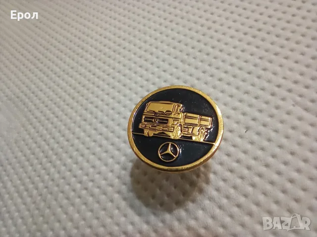 MERCEDES BENZ-ACTROS Сребърна Значка със позлата и емайл 