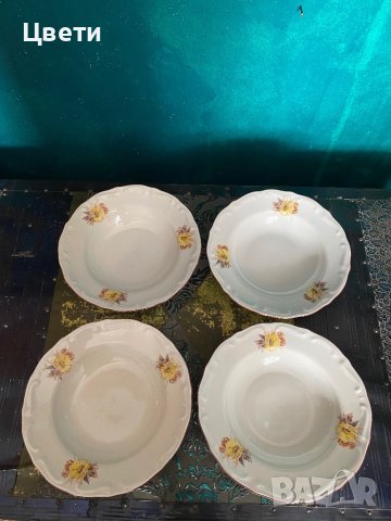 Порцеланови чинии - 4 броя, на завод Изида., снимка 1 - Антикварни и старинни предмети - 42619747
