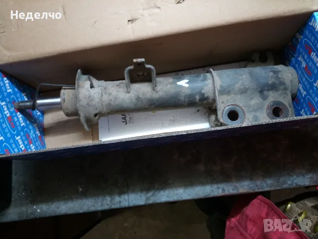 предни амортисьори за Рено Еспейс 3, снимка 2 - Части - 48543559