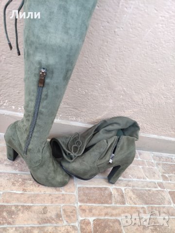 Дамски зелени велурени ботуши 