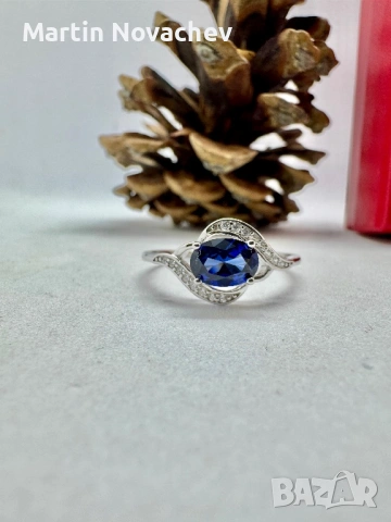 Сребърен пръстен със синтетичен сапфир