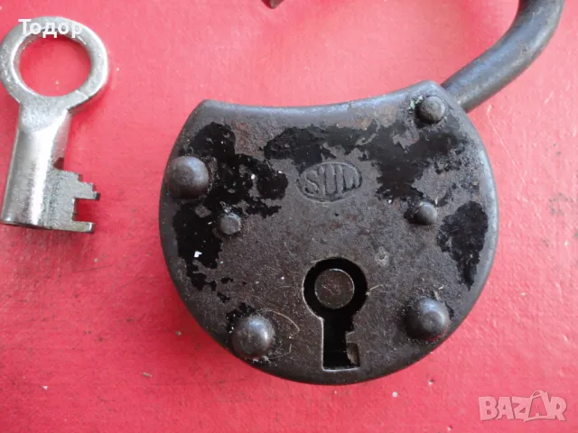 Страхотен немски катинар Sue с ключ, снимка 5 - Антикварни и старинни предмети - 49129981