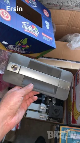 Оригинална дръжка за Knaus цена 250.00 лева, снимка 2 - Къмпинг мебели - 47428272