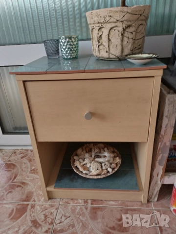 нощно шкафче , снимка 4 - Шкафове - 51876134