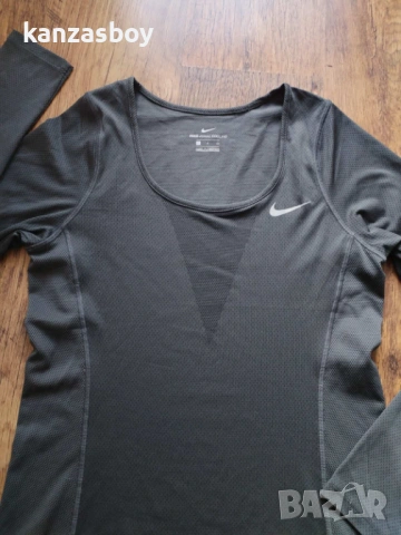 Nike Zonal Cooling Short sleeve Tee - страхотна дамска блуза КАТО НОВА С, снимка 3 - Блузи с дълъг ръкав и пуловери - 53622902
