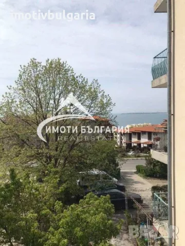 Къща на четири етажа до морето в Свети влас