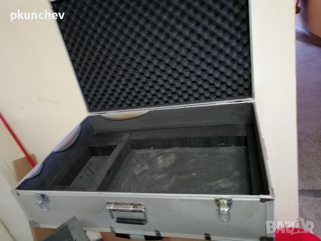 Голям алуминиев куфар за техника или инструменти, снимка 6 - Куфари с инструменти - 36126988