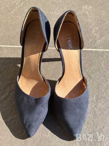 Next елегантно изрязани обувки на висок ток, тъмно сини, велур, 36.5, снимка 2 - Дамски обувки на ток - 52319646