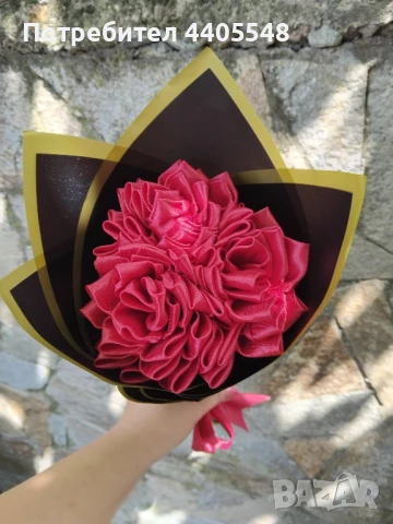 Букет от 3 сатенени далии, снимка 1