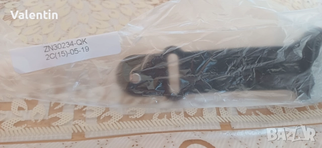 Продавам чисто нов часовник, снимка 3 - Смарт гривни - 51666818