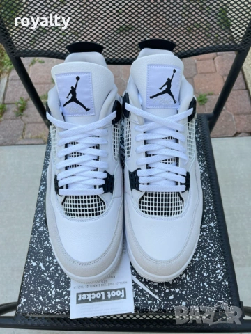 Air Jordan 4 White/Black Кецове 36-46 Номер , снимка 3 - Маратонки - 53308052