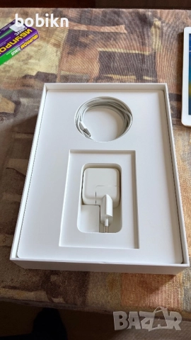 Apple iPad 9.7 5-то поколение A1822 (2017) с 32GB gold, снимка 4 - Таблети - 52885526