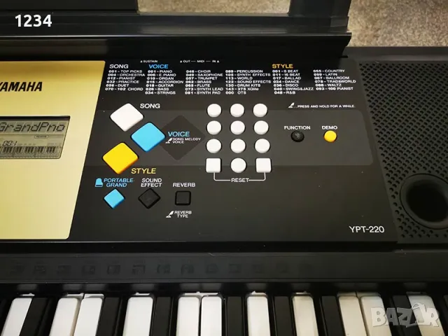 синтезатор клавир YAMAHA YPT-220 пиано с 5 октави , снимка 7 - Синтезатори - 50012860