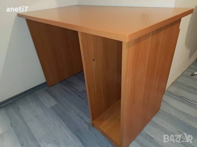 Стол от естествена черна кожа. В отлично състояние. 1бр-90€, 10бр-800€, снимка 6 - Столове за офис - 52614498