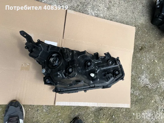 Toyota Yaris Cross фар, снимка 2 - Части - 50239847