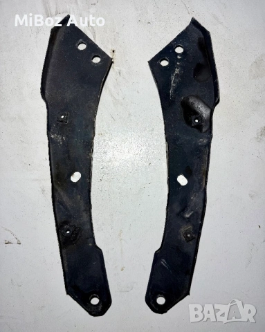 Държач държачи очиларка VW Golf 6, снимка 2 - Части - 53343175