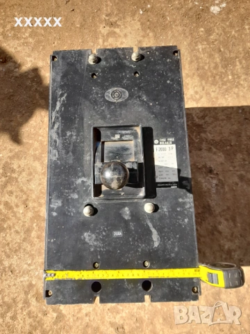 Прекъсвач 2000А