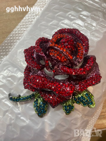 Брошка в кутия, снимка 3 - Други - 53214271