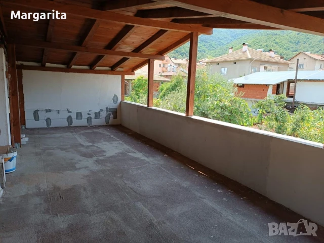 Продава се къща с гараж , снимка 4 - Къщи - 50949796