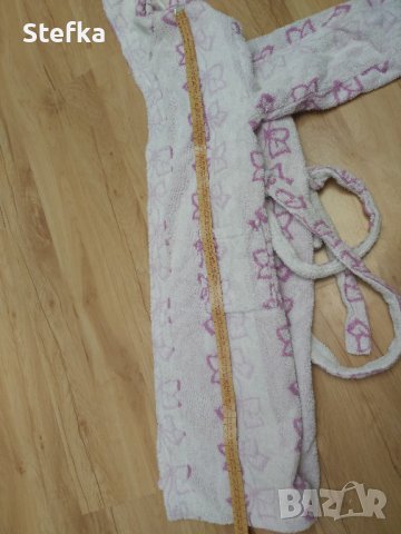 Халат за момиче , снимка 4 - Хавлии и халати - 41456804