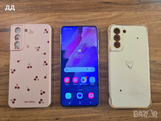 Телефон Самсунг Galaxy S21 FE, с повреда в задната камера