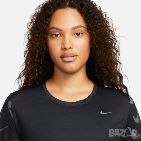 Nike дамска тениска , снимка 3 - Тениски - 53836632