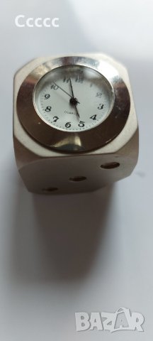 Кварцов  часовник  Зарче, снимка 1 - Колекции - 34833715
