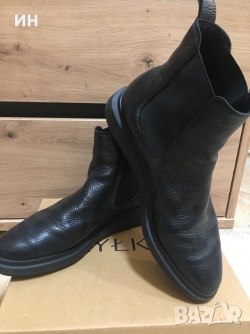 Боти от естествена кожа, снимка 2 - Дамски боти - 41471523
