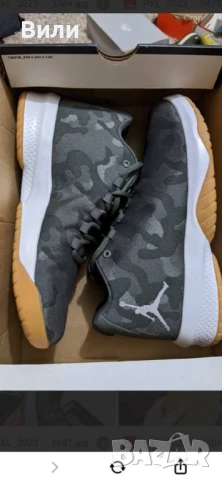 Маратонки Jordan B Fly 42 номер, снимка 5 - Маратонки - 51317153