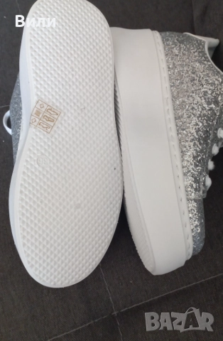 Нови кецове 