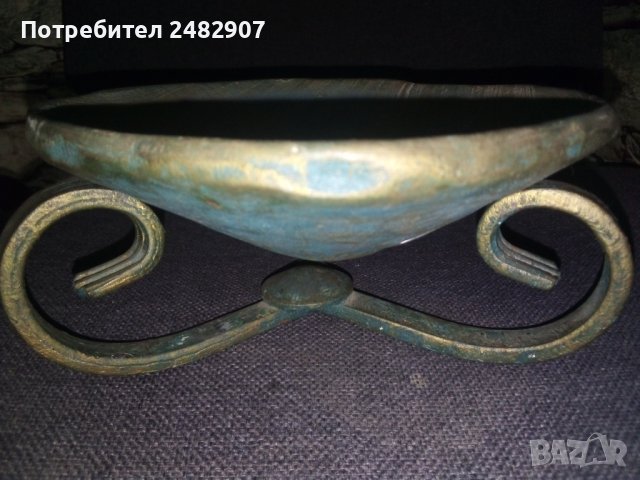 Стар антикварен свещник