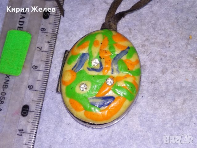 КРАСИВА СТОМАНЕНА СРЕБРИСТА ВИНТИДЖ КУТИЙКА - МЕДАЛЬОН За СНИМЧИЦИ Или ДРУГО с ШНУРЧЕ от ВЕЛУР 26385, снимка 3 - Колиета, медальони, синджири - 41483232