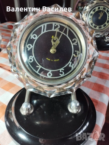 Настолни часовници Маяк кристал, снимка 5 - Антикварни и старинни предмети - 53483788