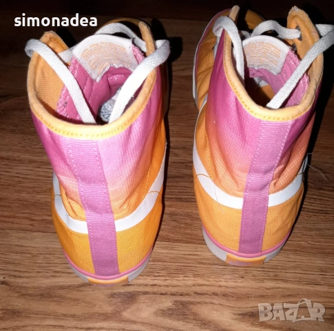 Лимитирана серия кецове Nike 39 номер, снимка 4 - Кецове - 53695403