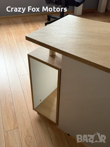 Продавам Ъглово компютърно бюро – много запазено, снимка 3 - Бюра - 53762814