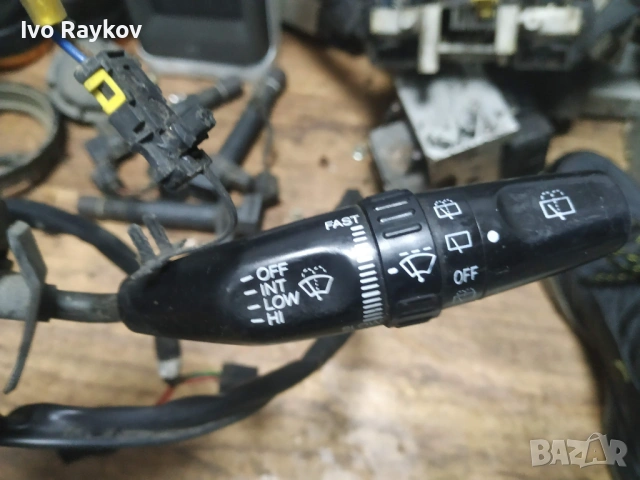 Лостчета мигачи,чистачки за Hyundai Starex , Hyundai H-1, снимка 3 - Части - 53406717