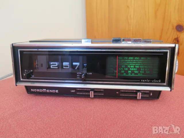 Nordmende Vario-Clock TYP 171A, 1970s., снимка 2 - Радиокасетофони, транзистори - 47756672